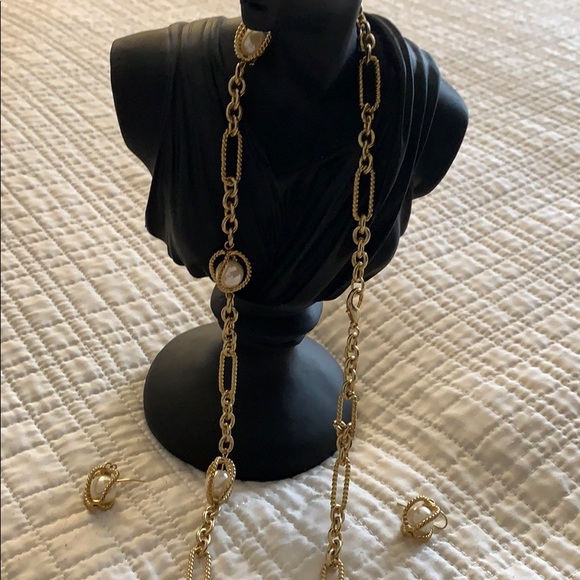 Long necklace and earring set - Picture 2 of 3